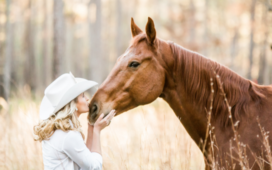 terapie cu cai pentru copii cu tulburari din spectrul autist, adhd, hiperactivitate